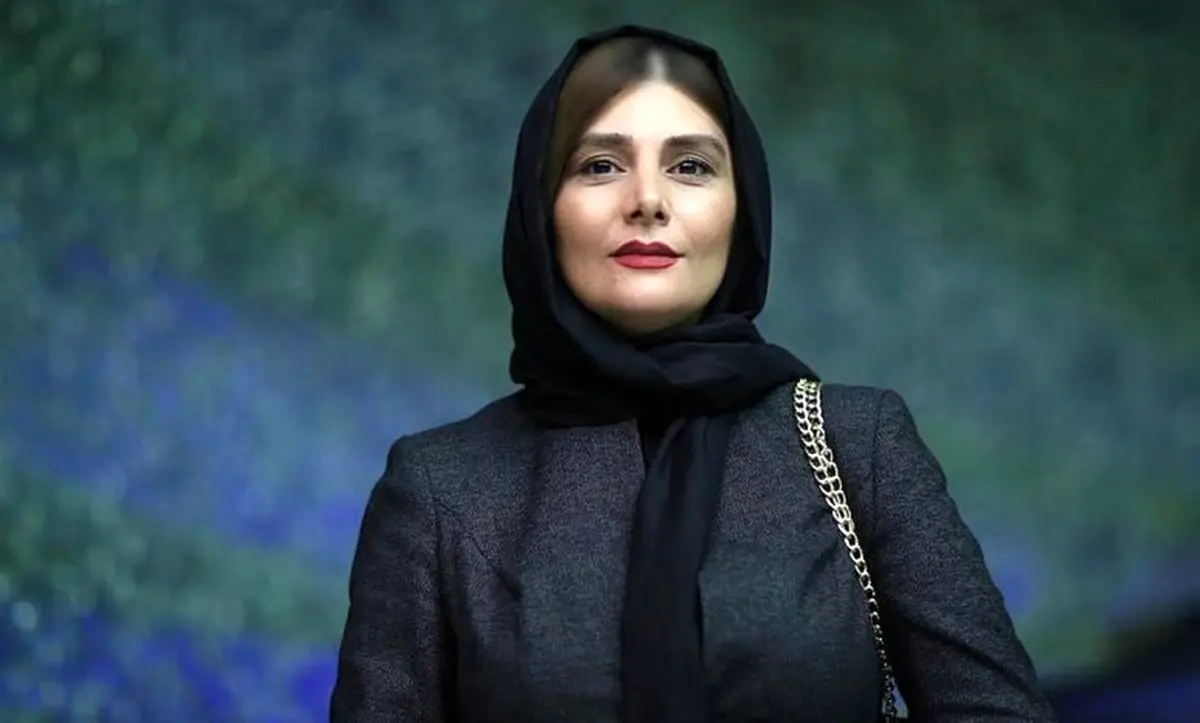 عکس کودکی هنگامه قاضیانی در کنار مادرش
