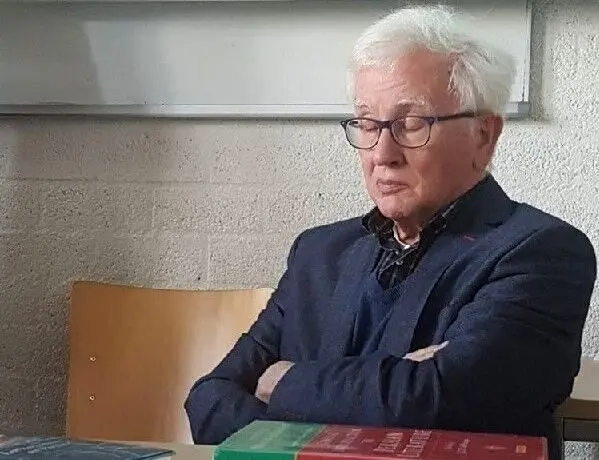 پروفسور پیتر دوبروین درگذشت
