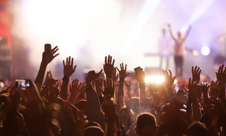 پلمپ رستورانی که کنسرت بدل ساسی مانکن را برگزار کرد / عکس
