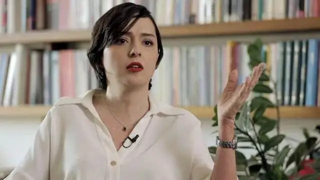 انتقاد ژیلا صادقی از ترانه علیدوستی 