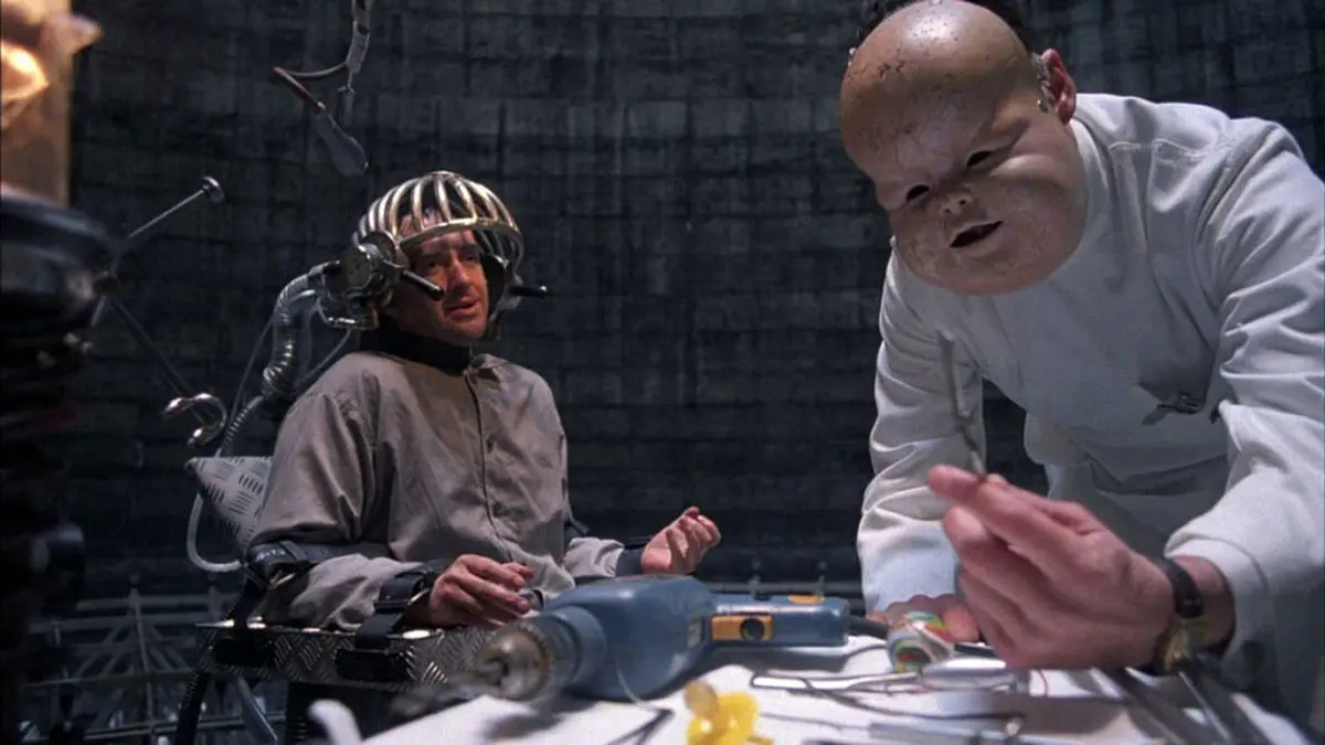 ۱۰ سکانس بازجویی برتر و پرتنش تاریخ سینما؛ از Marathon Man تا Reservoir Dogs
