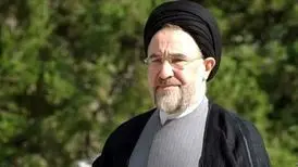 حضور سید محمد خاتمی در بافت تاریخی یزد و گپ و گفت بااهالی و کاسبان بافت تاریخی/ ویدئو
