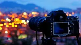 عکس تکان‌دهنده از تهدید یک کودک