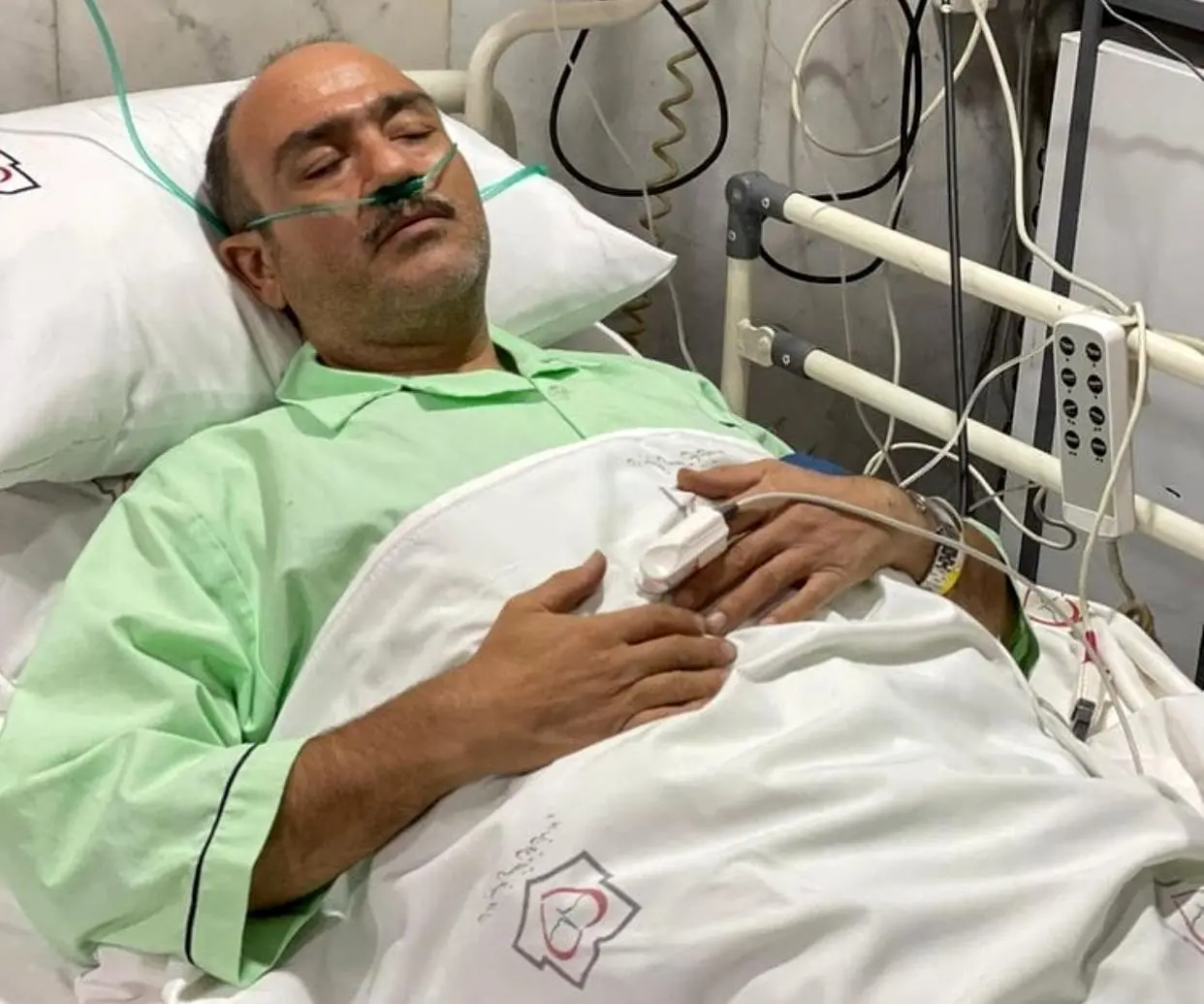 مهران غفوریان سکته قلبی کرد
