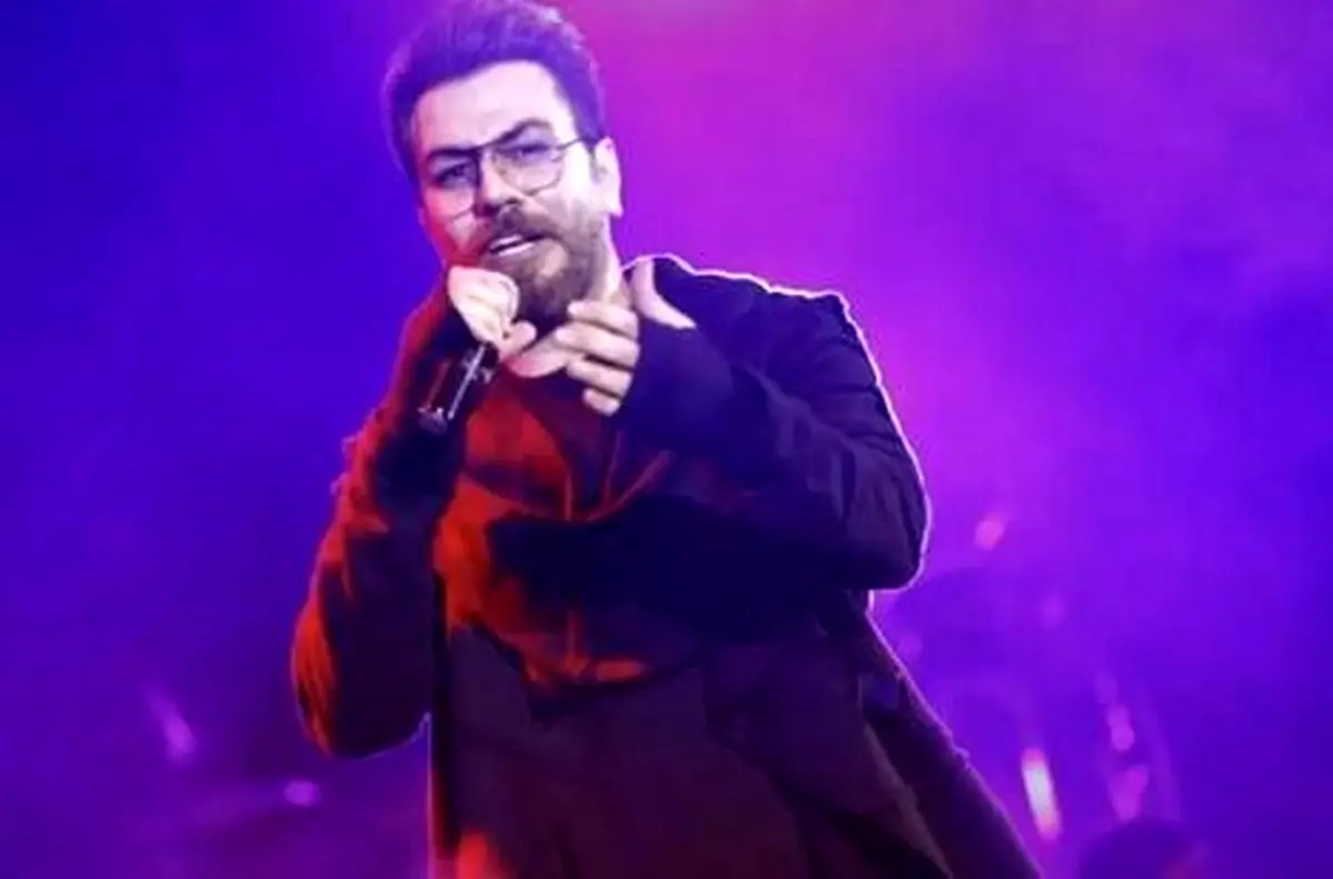 اتفاق باورنکردنی در کنسرت گرشا رضایی؛ میکروفن را گرفت و رفت/ ویدئو
