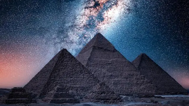 چرا اهرام مصر ساخته شدند؟
