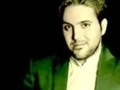 آهنگ «اولین عیدیه که نیستی کنارم» از علی عبدالمالکی