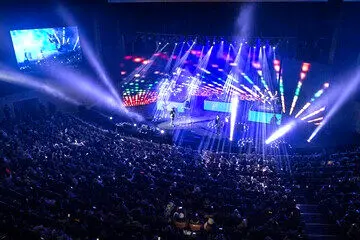 ممنوع‌الفعالیتی هنرمندان در پرده ابهام/ وزیر تکذیب می‌کند، هنرمندان تایید!
