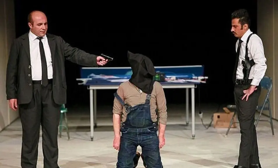 تئاتر را به خانه می برند| فیلم تئاترها آخرین امید برای گردش مالی نمایش ایرانی
