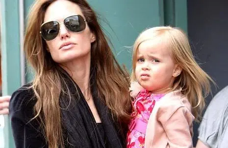 از آنجلینا جولی تا جانی دپ: بازیگرانی که با فرزند خود همبازی شدند + عکس