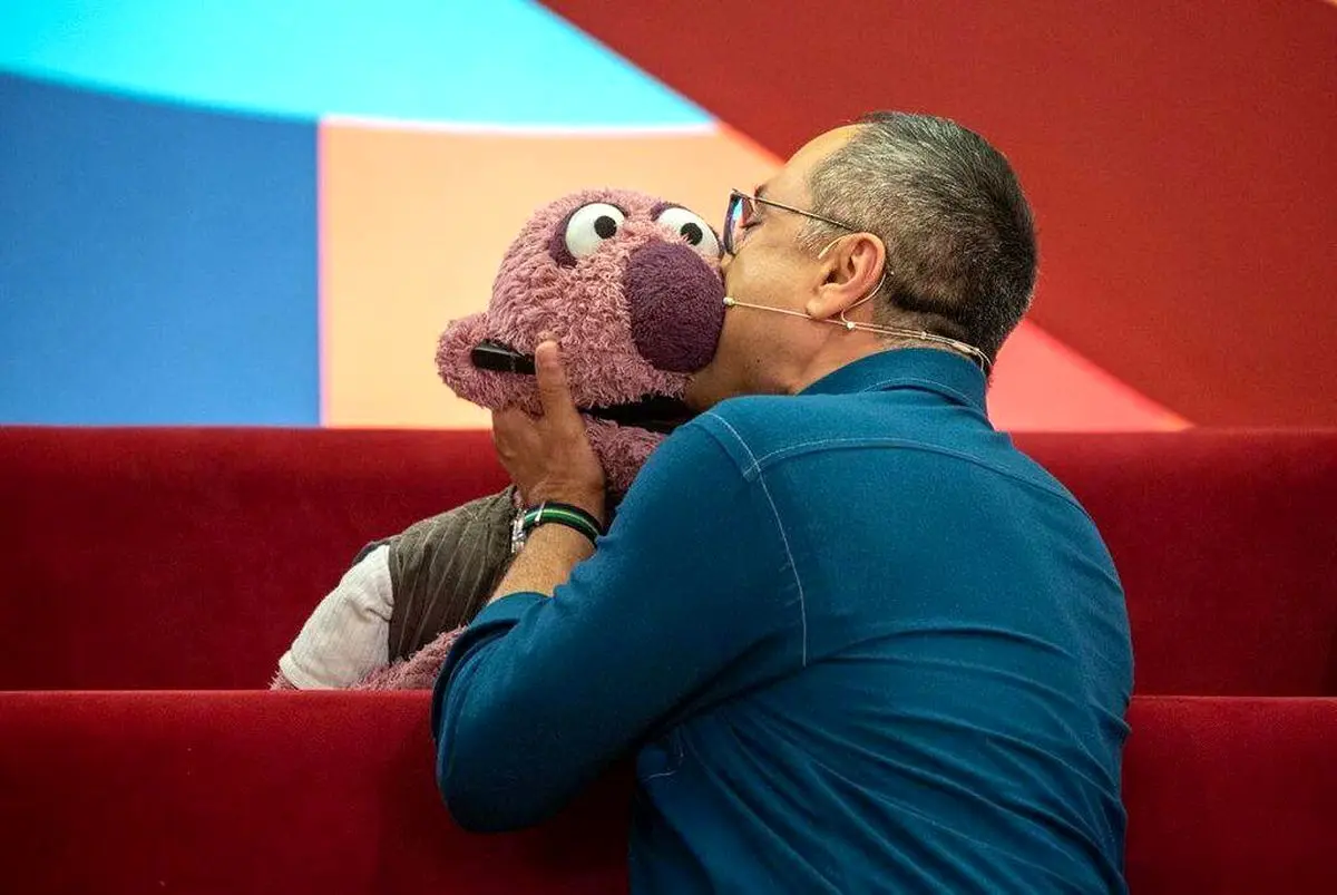 استودیوی ضبط «خندوانه» به مزایده گذاشته شد؟