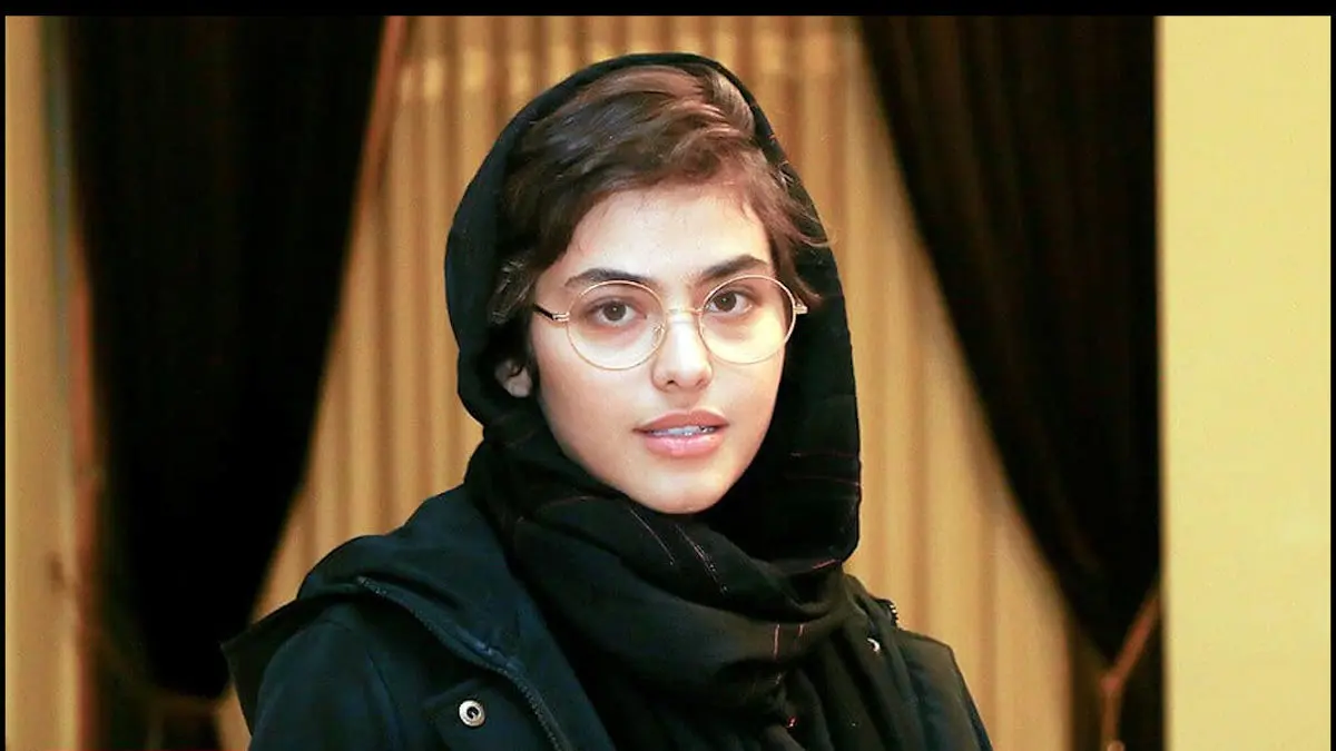 تصاویر قدیمی از ریحانه پارسا در کودکی
