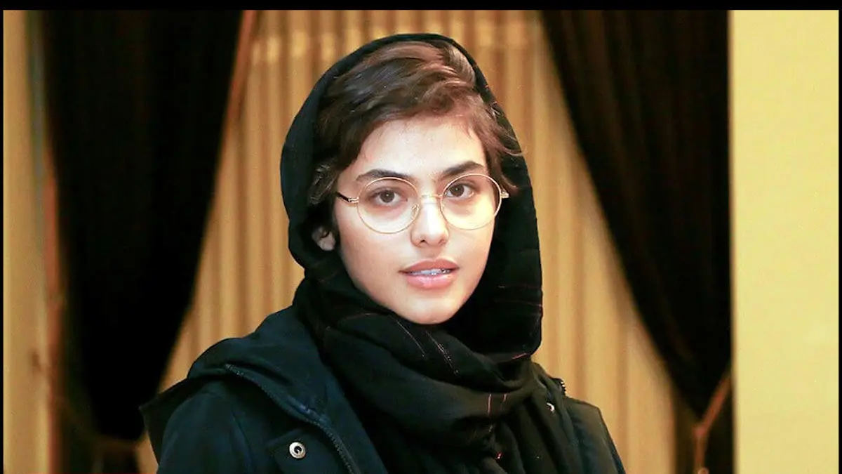 تصاویر قدیمی از ریحانه پارسا در کودکی
