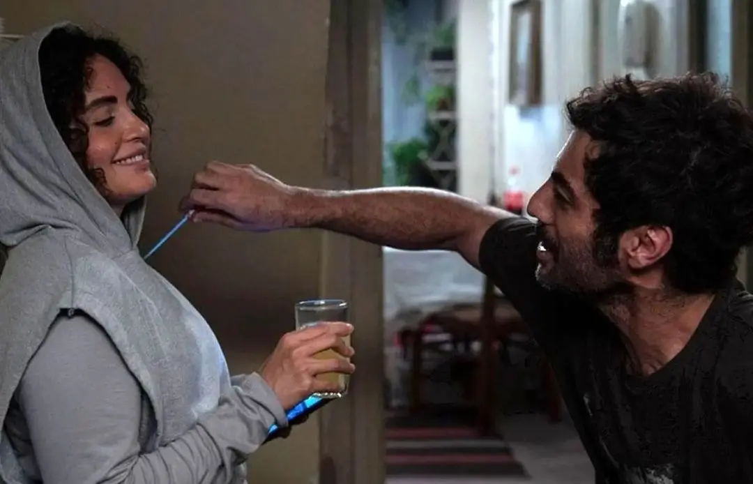 سکانسی جذاب از گوزنهای اتوبان/《بیا مچ تتو بزنیم》