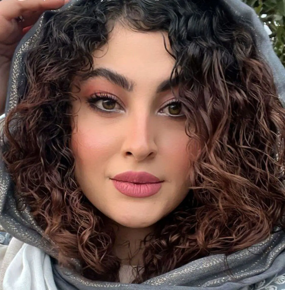 تیپ جدید بازیگر زن مشهور با تم مشکی