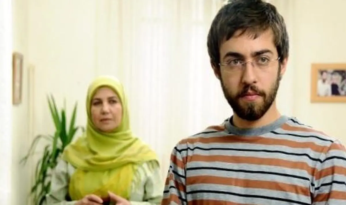 تغییر چهرۀ باورنکردنی «علی صبوری» سریال فاصله‌ها بعد از 15 سال