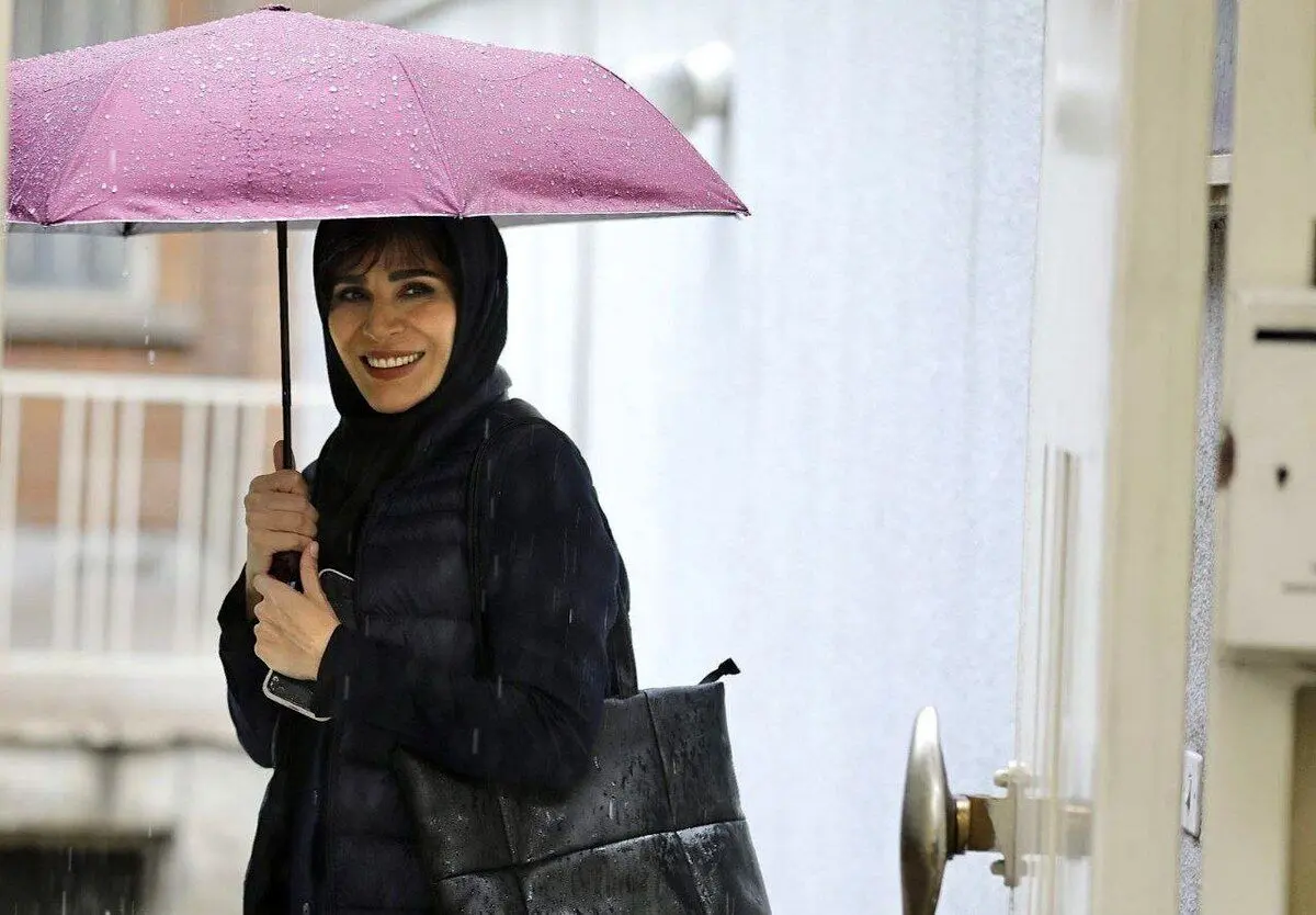 رمز و راز سحر دولتشاهی با چند ظاهر و آرایشی مختلف در «داریوش»
