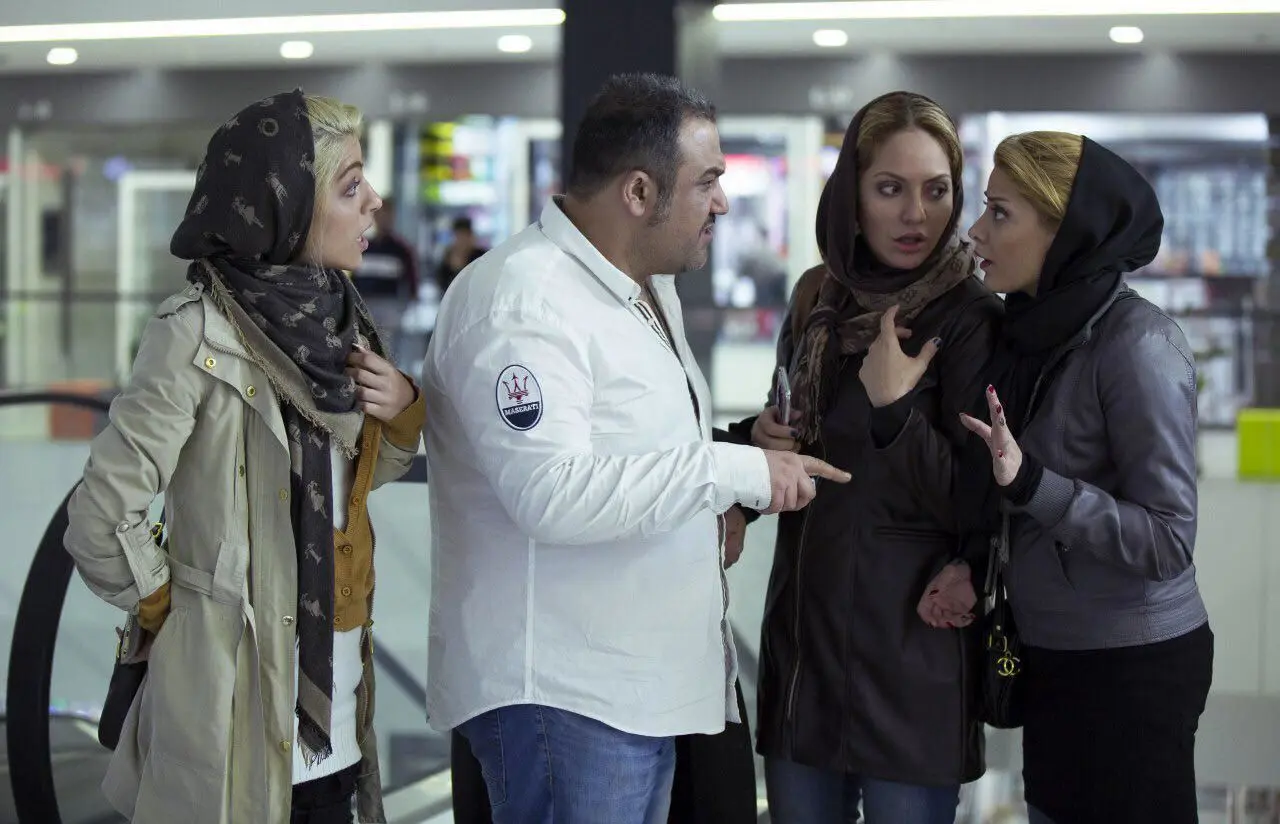 فیلم جنجالی مهناز افشار و طناز طباطبایی لو رفت
