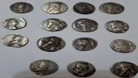 کشف ۱۵ سکه نقره اشکانی در دره‌شهر
