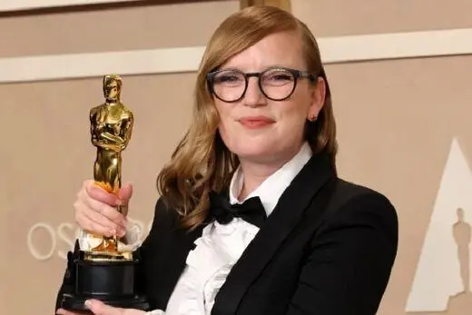 دروغ ۱۳ دامن سارا پولی را گرفت/ جایزه اسکارت را پس بده!
