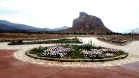 عقاب‌کوه، روایت سنگ و سکوت در استان یزد