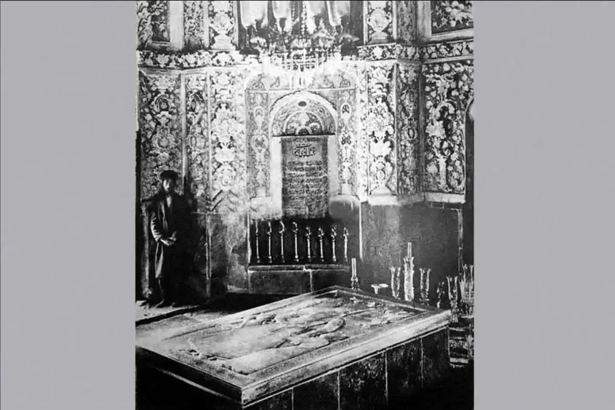 میراث ‌فرهنگی قم درباره آرامگاه فتحعلی شاه اطلاعیه صادر کرد
