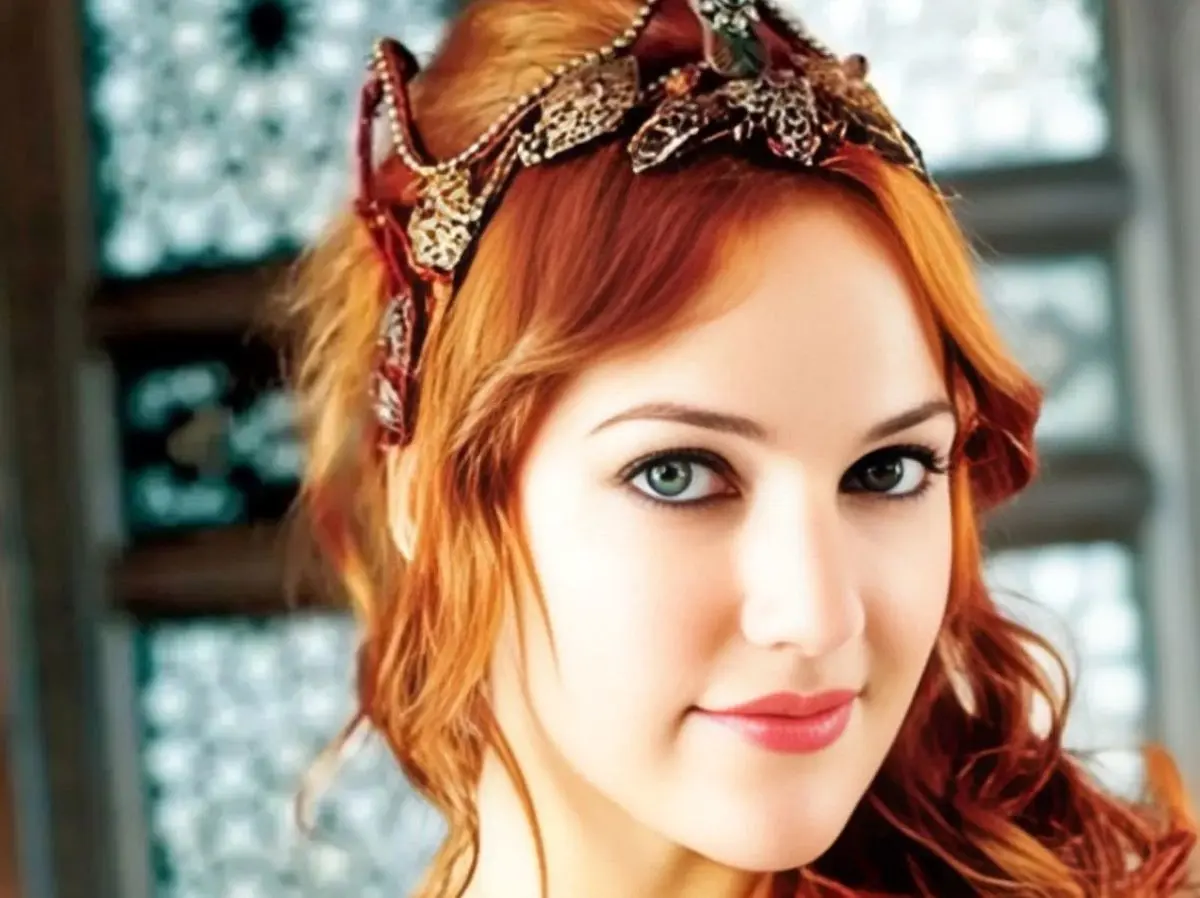 استایل متفاوت خرم سلطان در یک جشن با تم باربی
