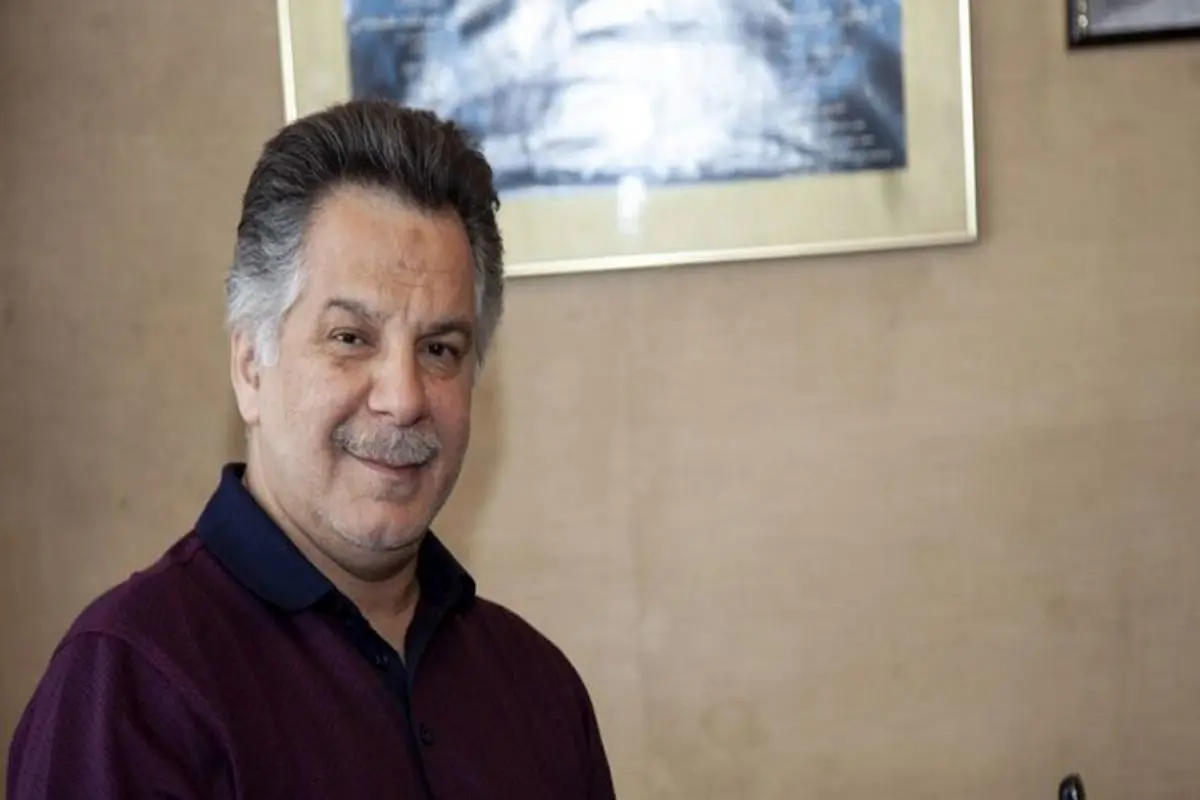 محمدحسین فرحبخش: به عده‌ای آدرس غلط دادند/ سینما فعلا در دست آثار کمدی می‌چرخد/ ۳۰ میلیارد تومان در خیلی از مشاغل در حد یک آدامس خروس است!