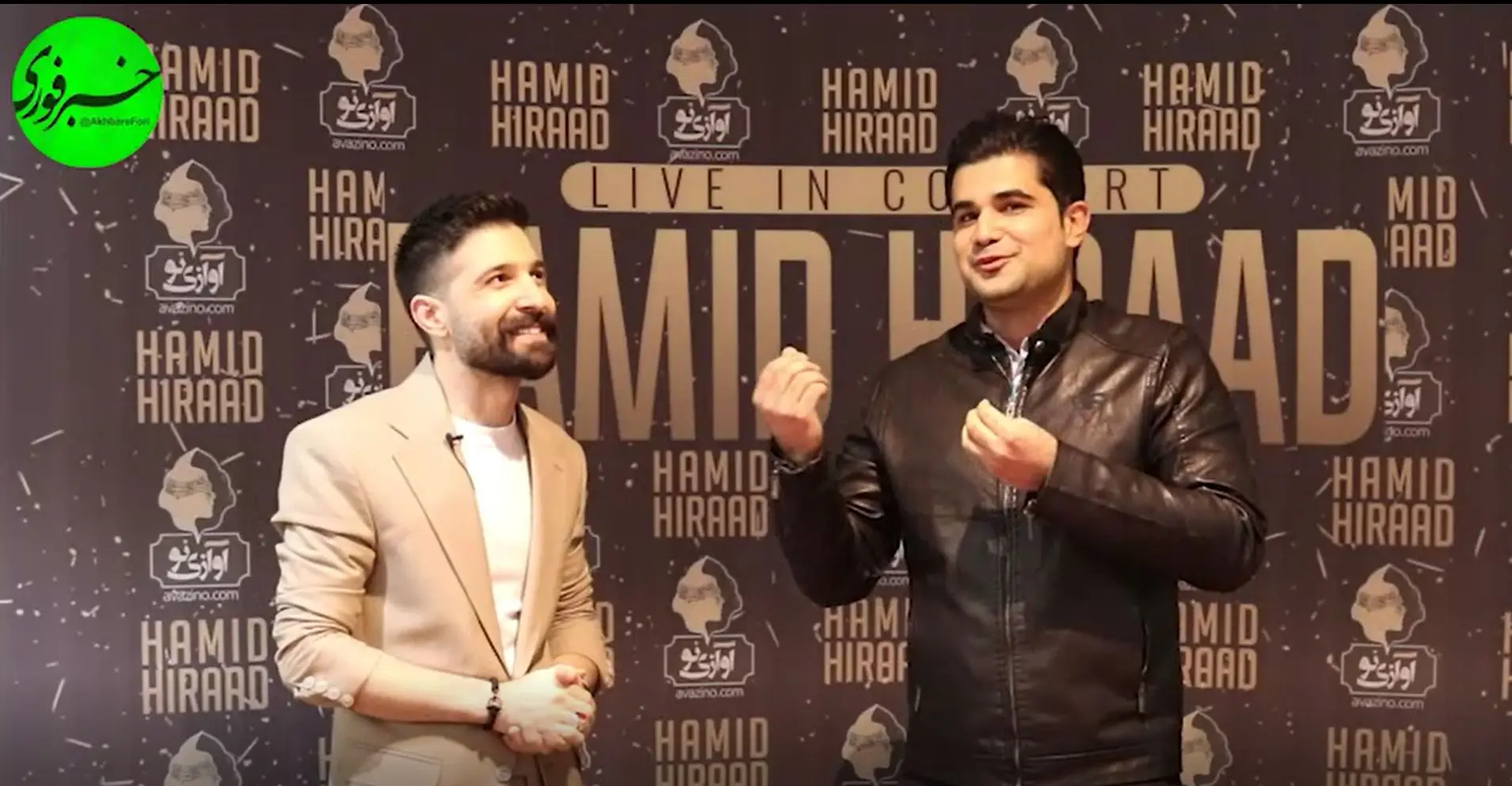 اجرای زنده حمید هیراد در حاشیه یک گفتگو/ سورپرایز آقای خواننده