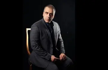 کارگردان معماری که بخاطر شغلش نویسنده شد
