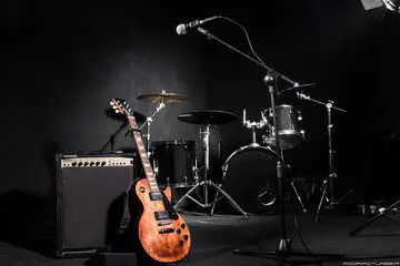 آلبوم تصویری «بیداد خموشان»، تازه‌ترین اثر دوئو تآی منتشر شد
