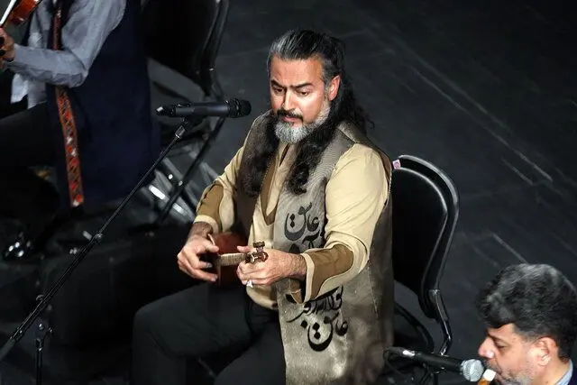 پرواز همای درباره ترامپ و داروخانه چه نوشت؟