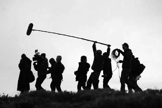 ادامه فعالیت بازیگران هنجارشکن منوط به تایید مراجع ذی‌صلاح است
