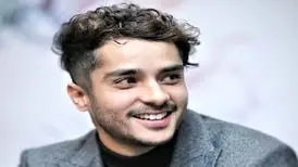 ساعد سهیلی در حال سیگار کشیدن در «شهرک»/عکس