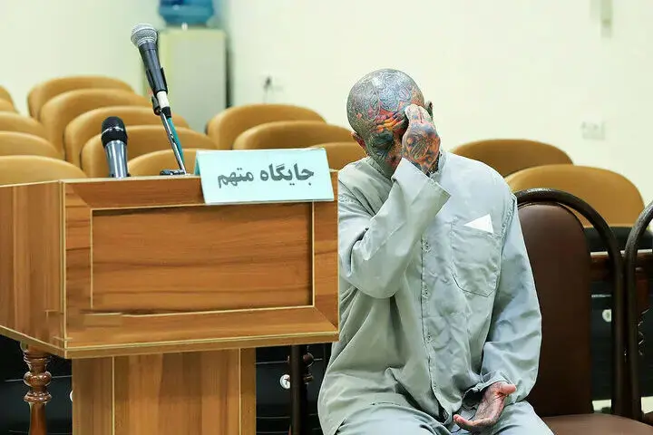 تتلو یک زندانی آزاد کرد