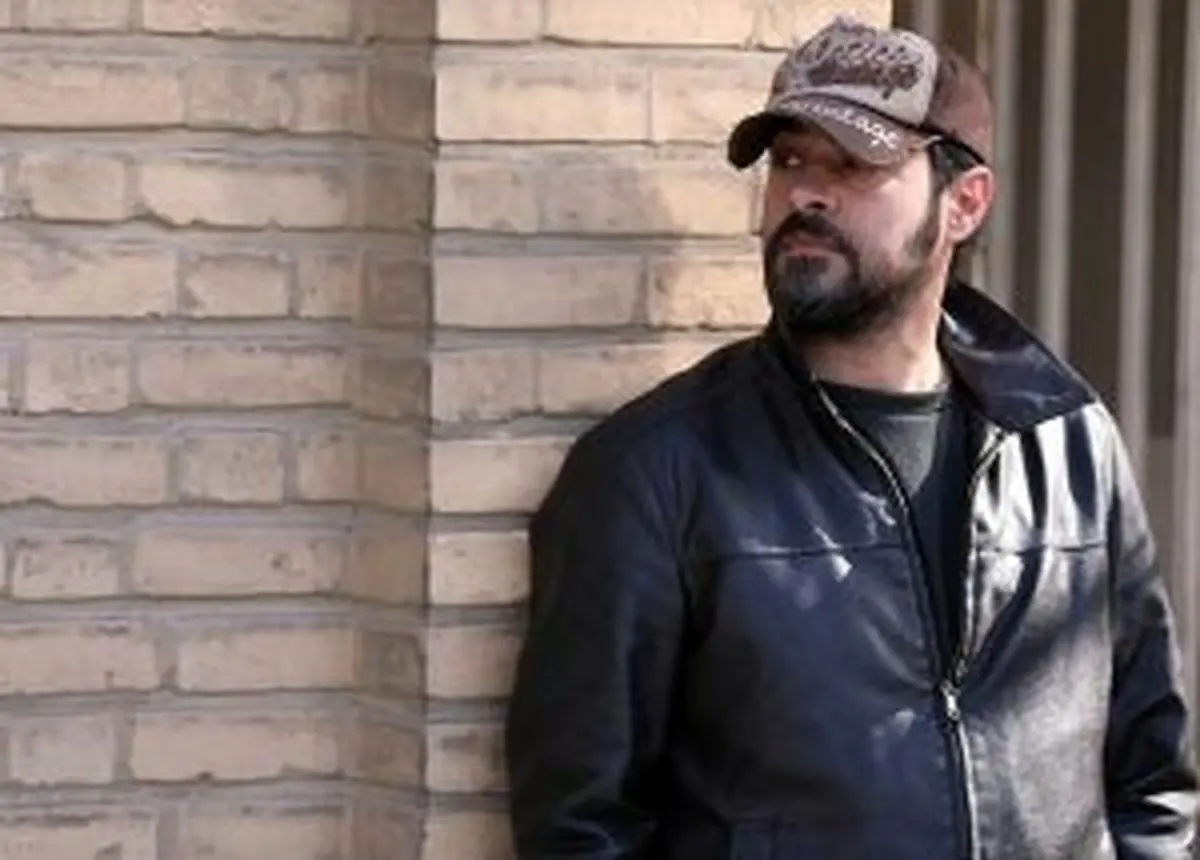 انتخاب عنوان # شین ربطی به نام شهاب ندارد/ به‌ خاطر حرفهای ‌شهاب، بیلبوردمان پایین آمد
