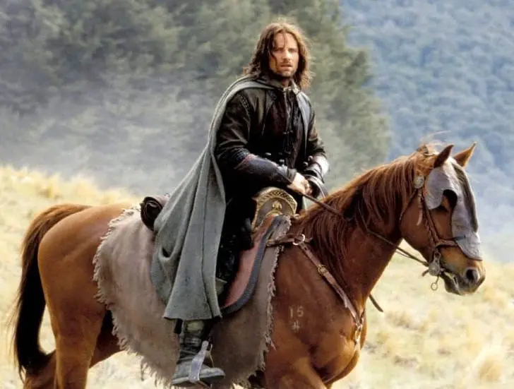 ۱۰ بازیگر معروف که حاضرند هر کاری انجام دهند تا همبازی هایشان راحت باشند
