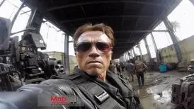 (تصاویر) سلفی هوشمندانه بازیگران از صحنه فیلمبرداری!
