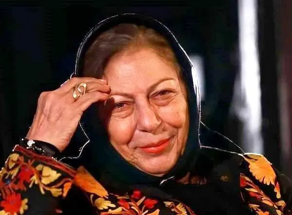 تصویری از ۳۰ سالگی «ثریا قاسمی» در اولین فیلمش
