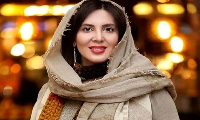 شباهت حیرت‌انگیز خانم بازیگر به خواهرش
