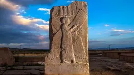 مردی در پاسارگاد بال دارد!
