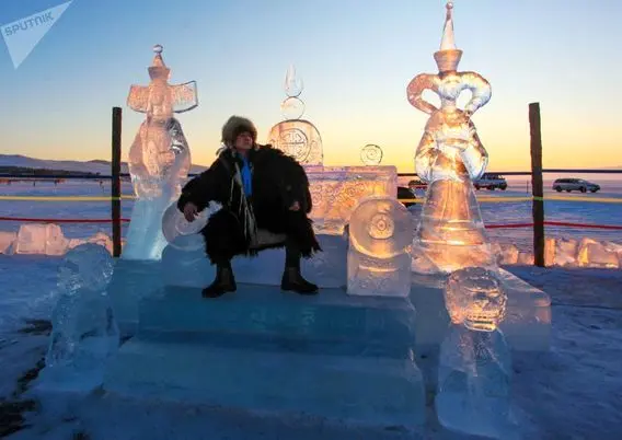  جشنواره مجسمه‌های یخی در دریاچه بایکال + فیلم