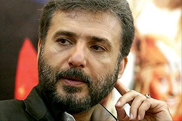 ابراز تعجب سیدجواد هاشمی از تغییر نکردن مدیر شبکه سه