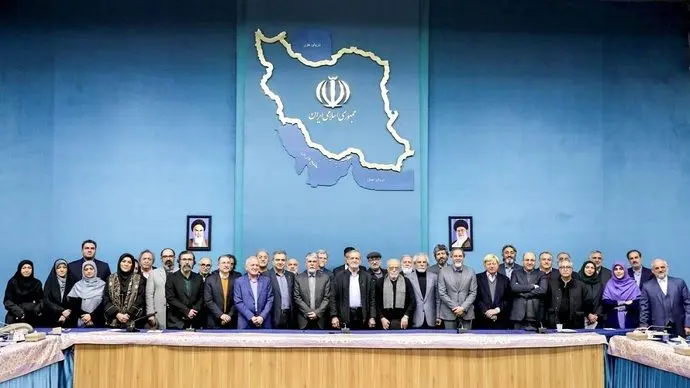 دیدار هنرمندان و مدیران فرهنگی با پزشکیان/عکس