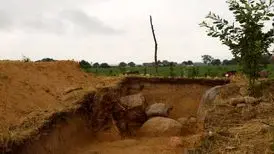 کشف مقبره‌هایی قدیمی‌تر از اهرام مصر
