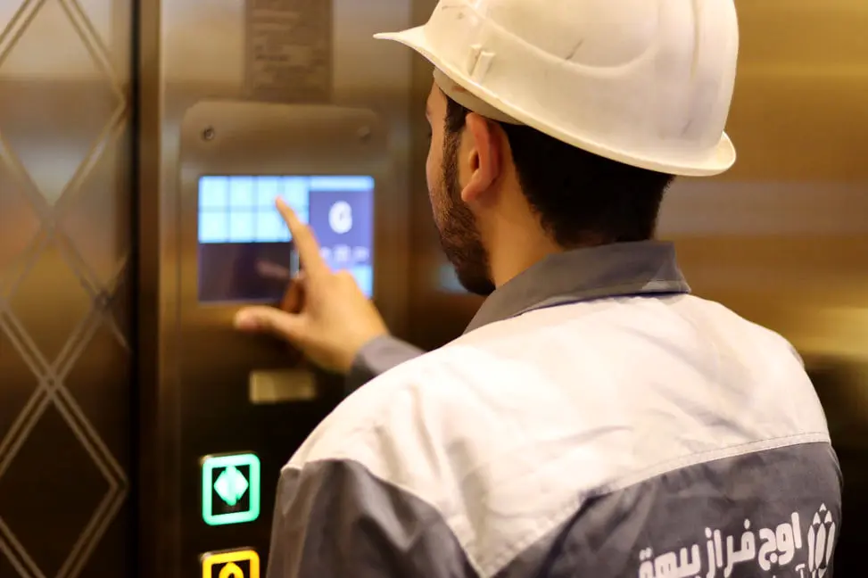 سرویس و نگهداری آسانسور
