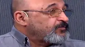 طراح لباس فیلم ملک سلیمان: اجنه از پسرم انتقام گرفتند!/ ویدئو
