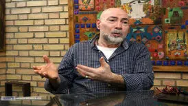 نوادگان کسانی که مرگ بر چمران می‌گفتند، الان روی سر مردم سطل ماست می‌ریزند/ از عکس انداختن کنار گوگوش تا جنگیدن کنار چمران و عصبانیت از مجری تلویزیون
