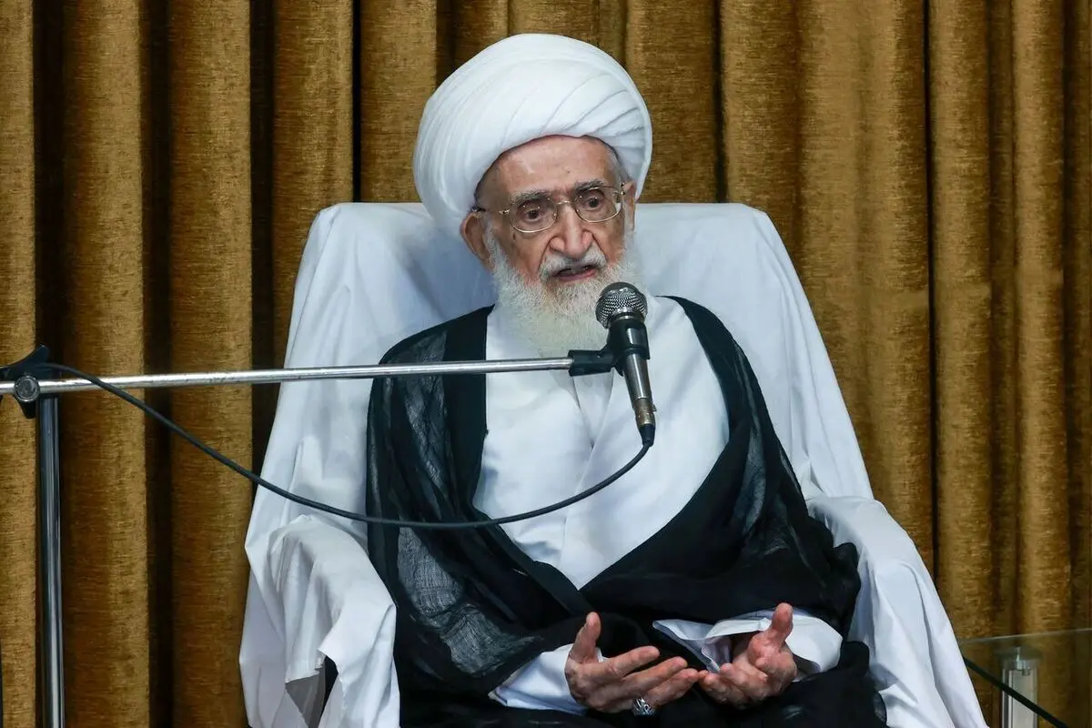 انتقاد آیت الله نوری همدانی از خلوت شدن حوزه‌ها؛ طلاب شور سابق را ندارند
