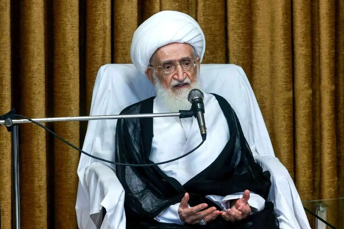 انتقاد آیت الله نوری همدانی از خلوت شدن حوزه‌ها؛ طلاب شور سابق را ندارند
